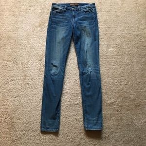 Joe’s Light Wash Skinny Jeans